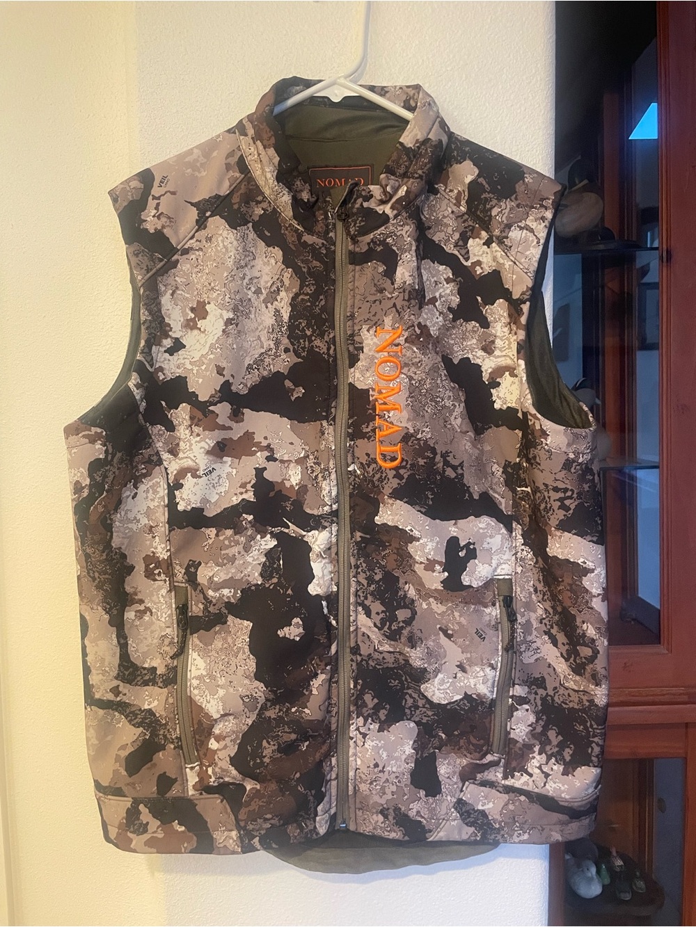 Nomad Men's Veil Camo Vest with Orange Logo